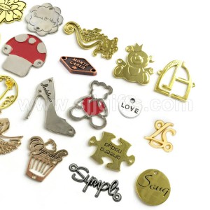 Personalized Metal Tags