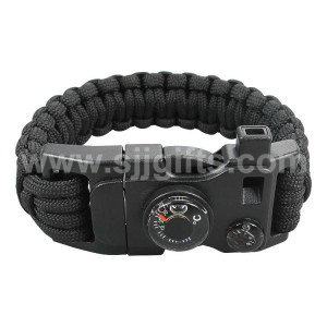 Survival bracelets and paracords