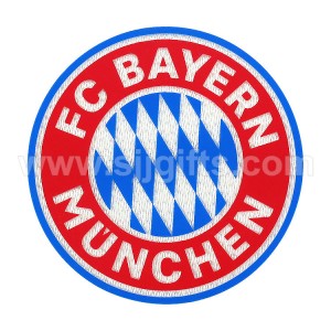 Best quality China Customized High Density Polyester Center Fold Woven Clothing Label for Garment